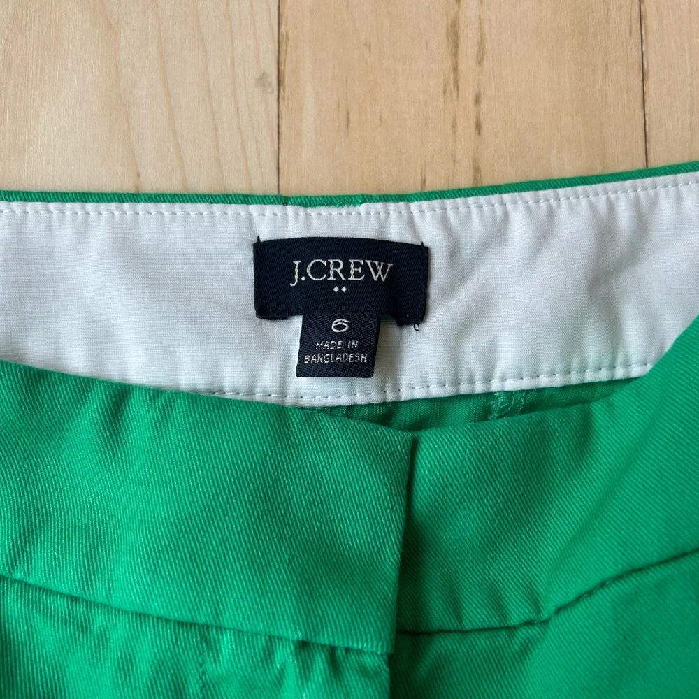 J. Crew Women’s Classic Chino 3.5” Inseam 100% Cotton Modern Clover Size 6